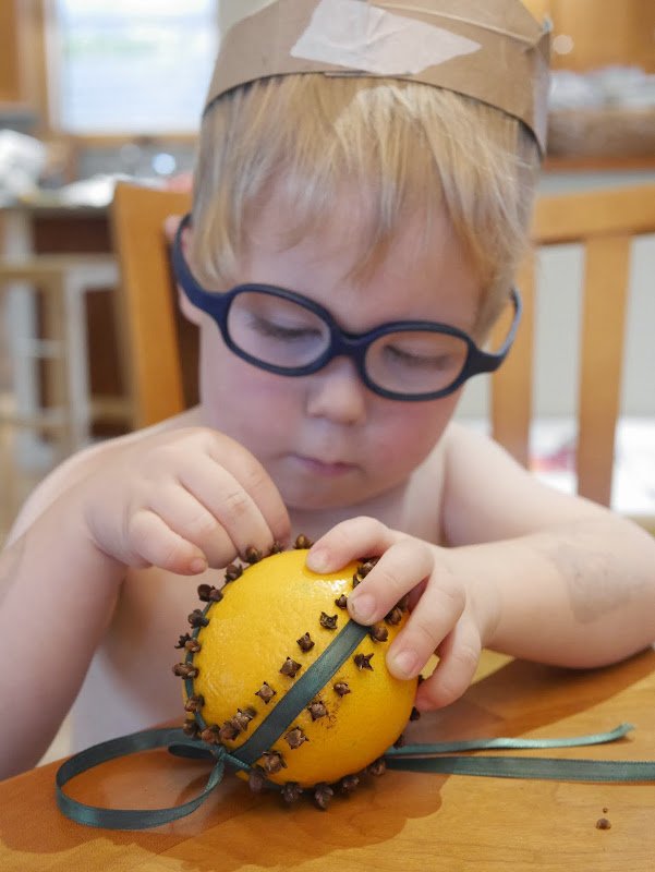 Making Orange Pomanders
