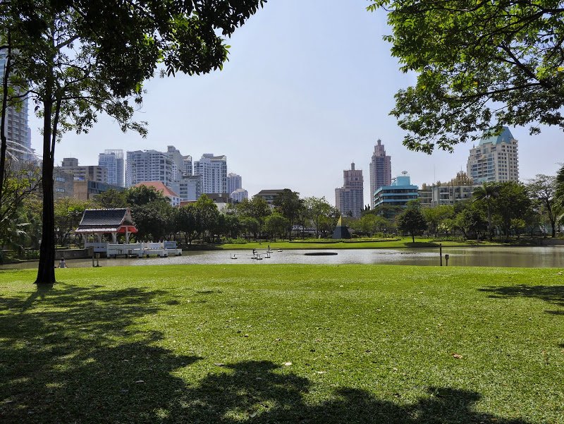 Benjasiri Park in Bangkok