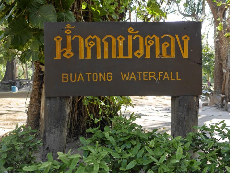 Bua Tong Sticky Waterfalls