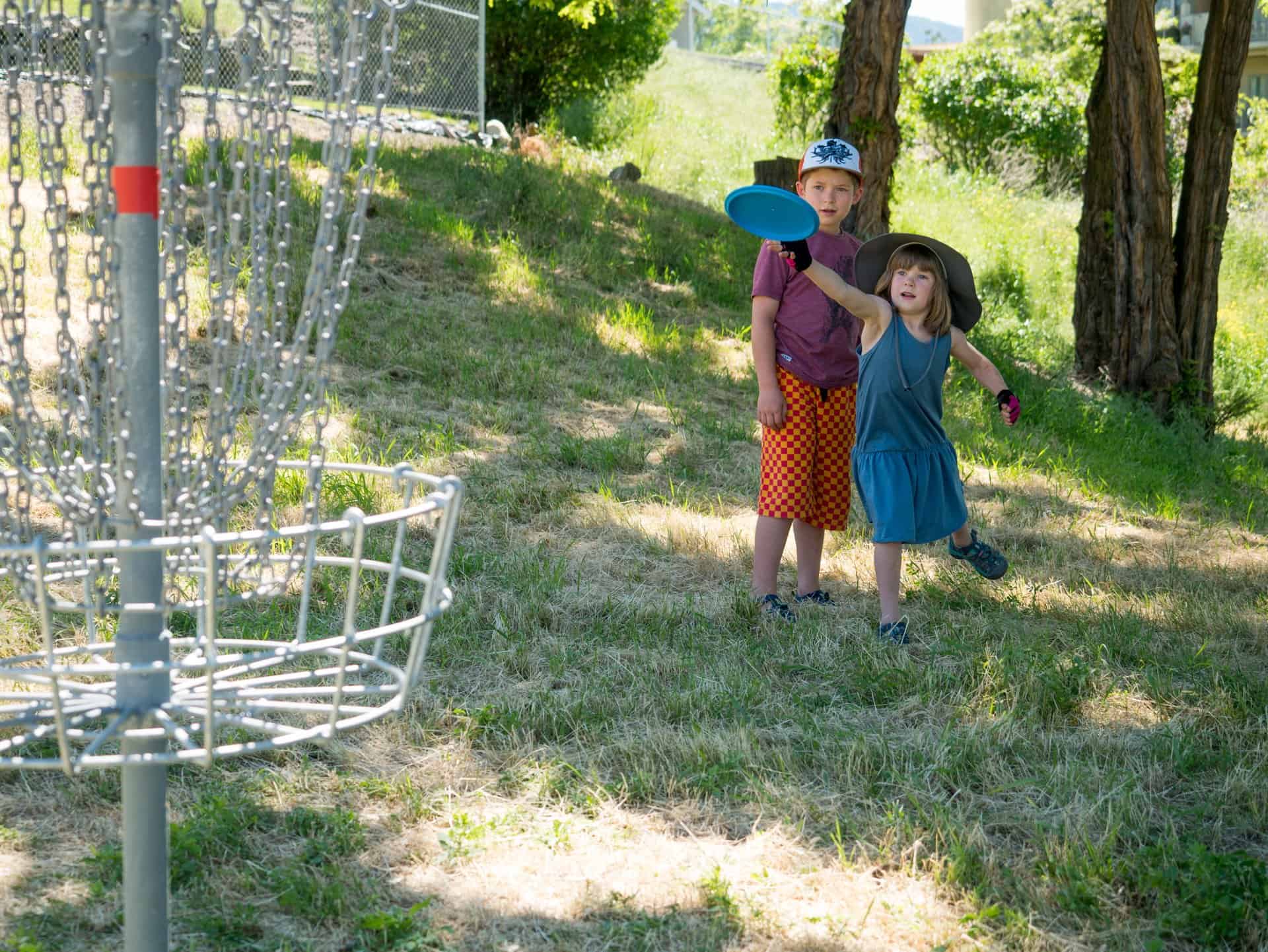 Disc Golfing with Kids in the Okanagan Valley