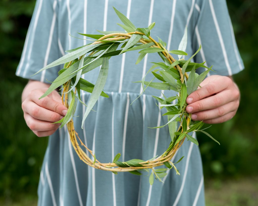 How to Make a Willow Nature Crown with Your Child by Backwoods Mama